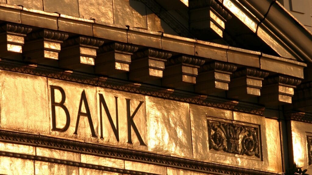 BANCO PARA SIMULAR O SISTEMA BANCÁRIO 
