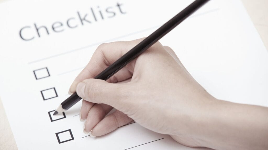 Checklist financeiro para quitar dívidas e controlar orçamento